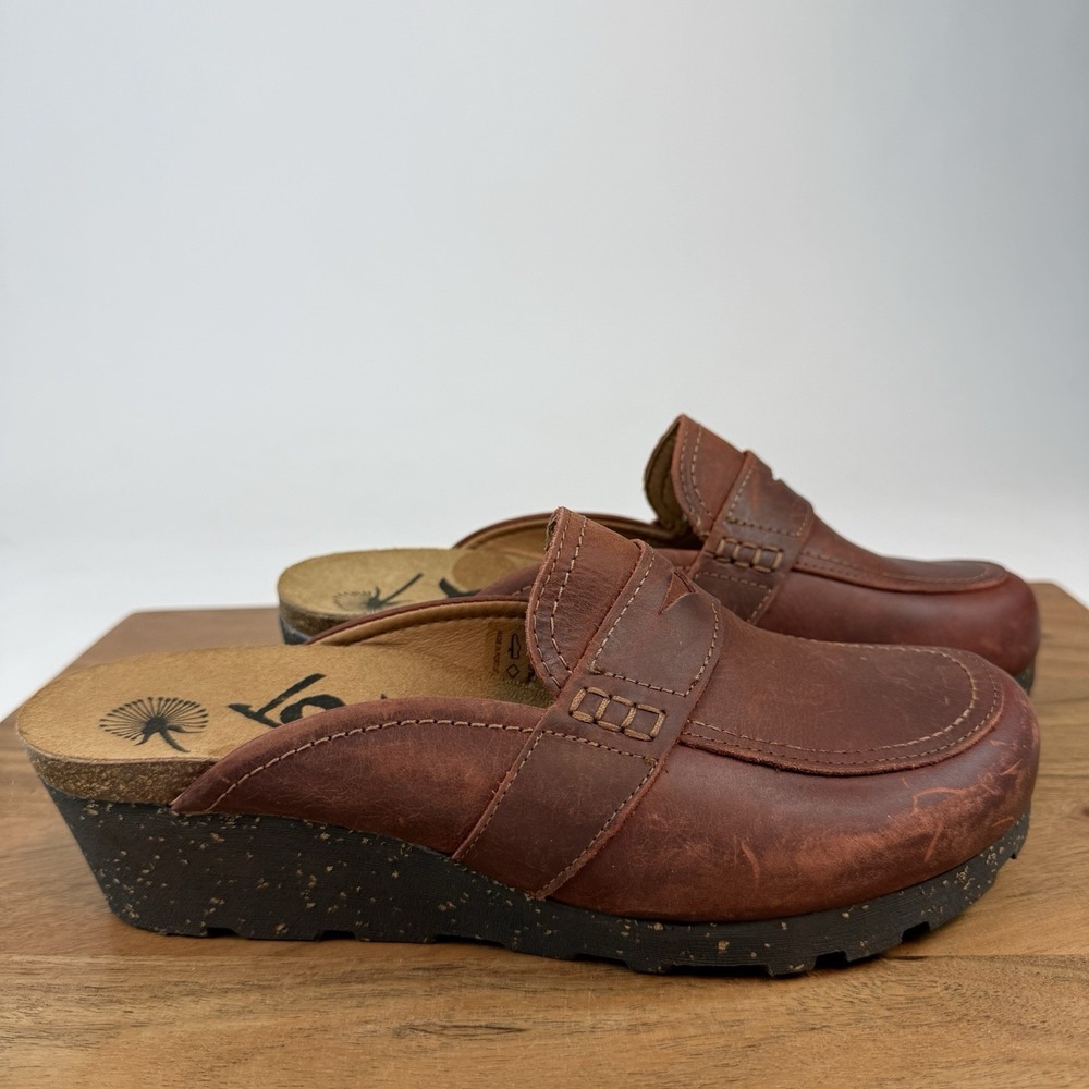 New NIB Womens OTBT Homage Rust Leather Slip‎ On Wedge Penny Loafers Size 7.5 M